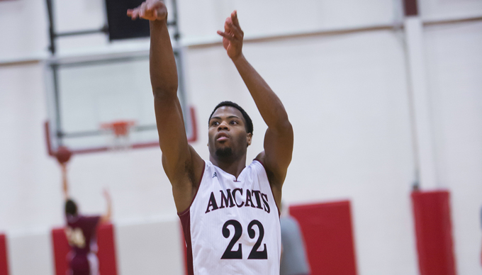 Men's Basketball Comes Up Short to Lasell, 69-60