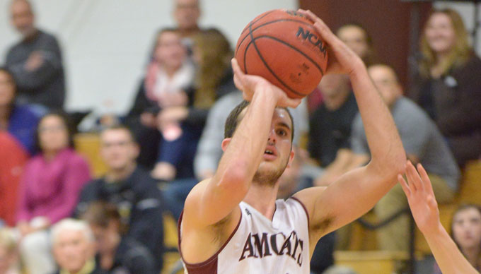 Men's Basketball Charges Past Raiders, 96-86