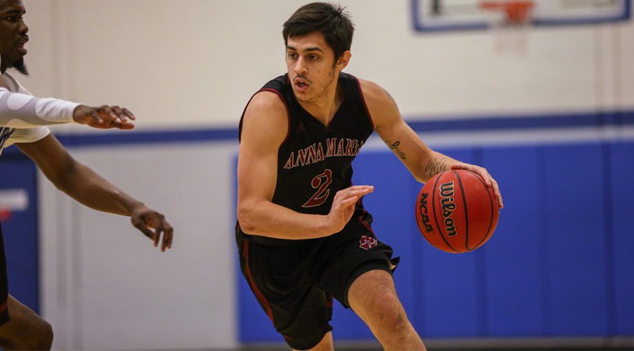 Men's Basketball Falls to the Hawks of Becker College, 66-56