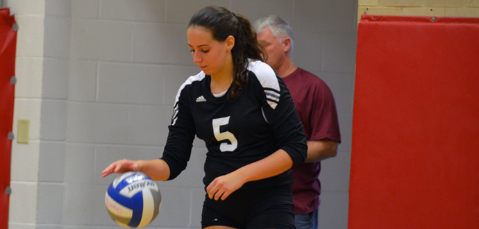 Volleyball Splits Pair of Matches at St. Joseph's Tri-Match