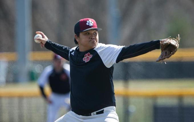 Baseball Claims First Win of 2016 in Split with UMPI