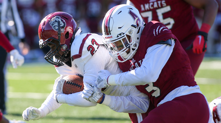 Overtime Field Goal Pushes SUNY Maritime Past Football