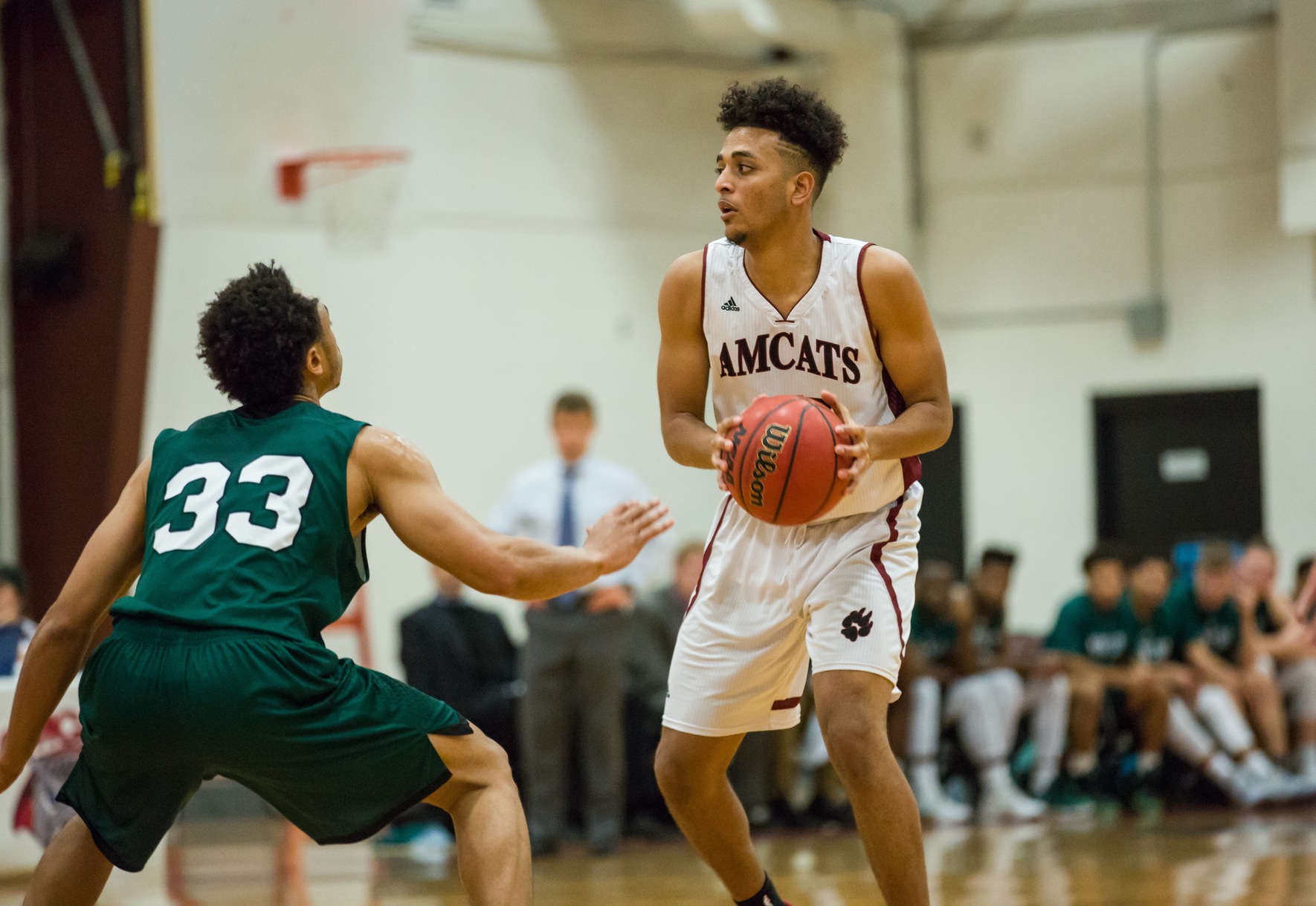 Second Half Charge Lifts Mount Ida Over AMCATS, 75-66