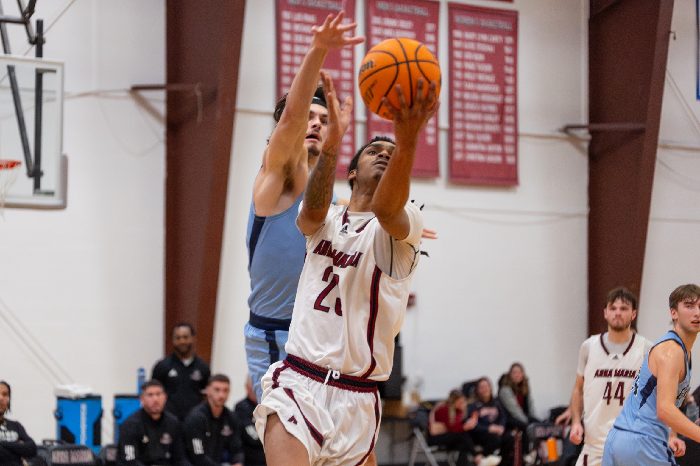 Cardinals Fly Past Men's Basketball