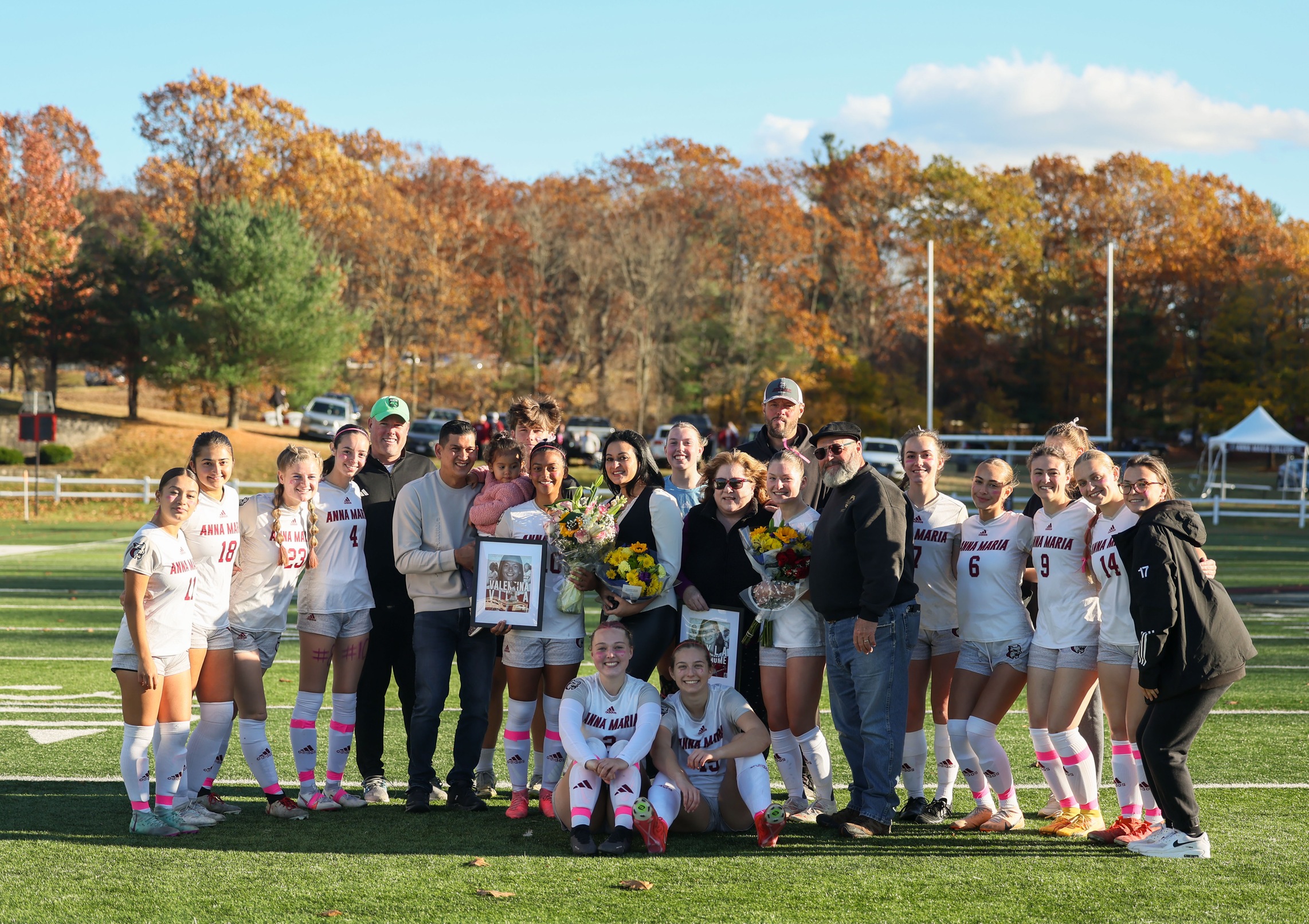 Women's Soccer Draws With Sharks On Senior Night