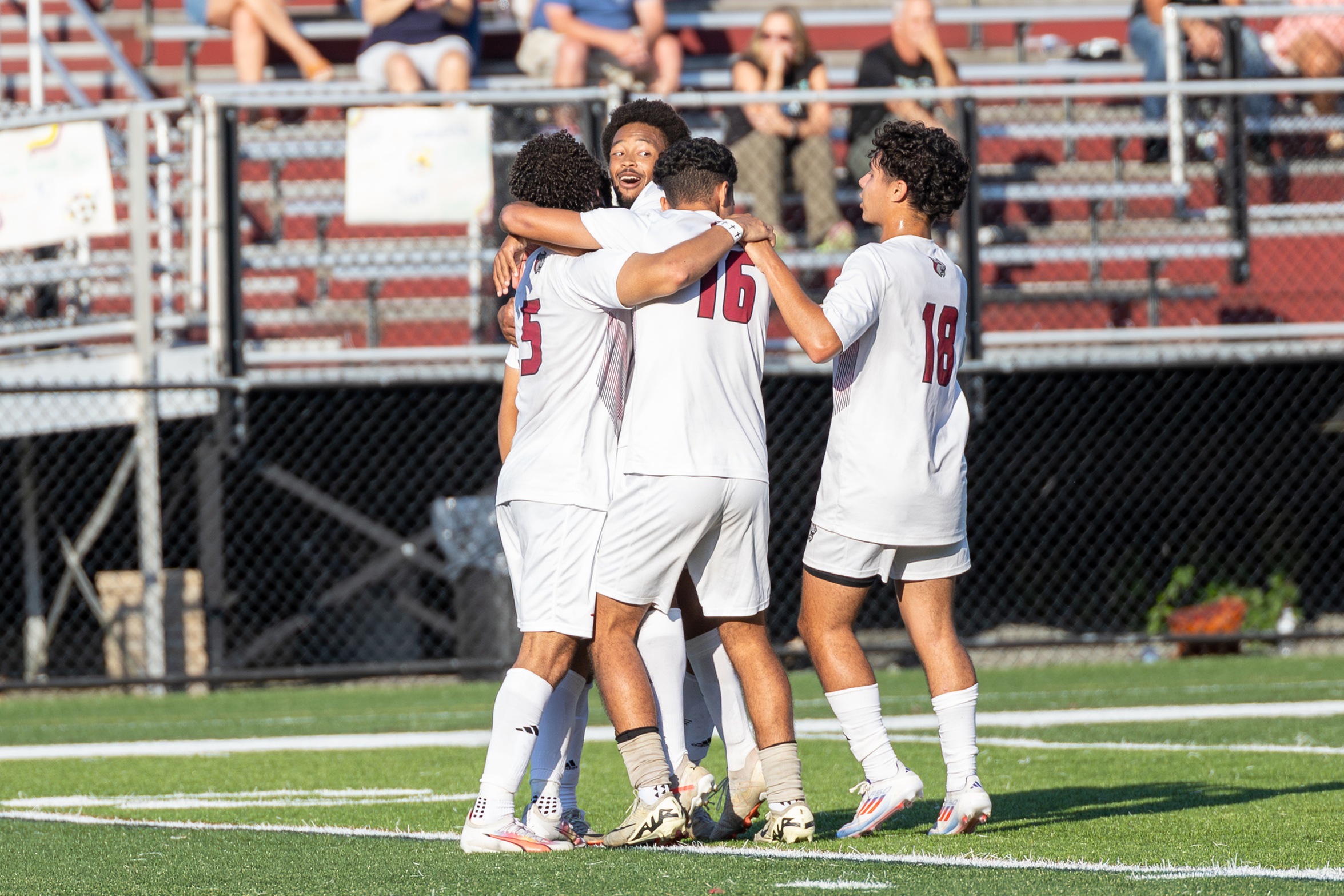 Men's Soccer Notches Fourth Straight In 3-1 Win Over Blazers