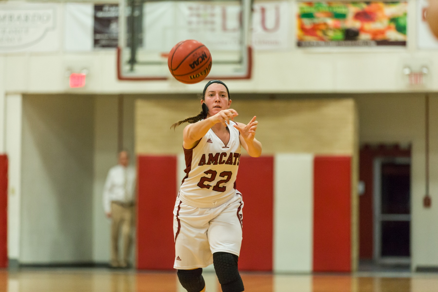 Women's Basketball Soars to 75-54 Victory Over Falcons