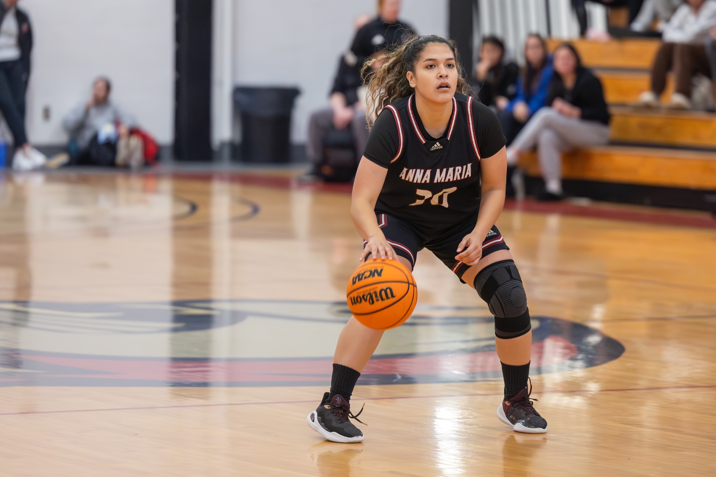 NOR'EASTERS SINK WOMEN'S BASKETBALL 78-58